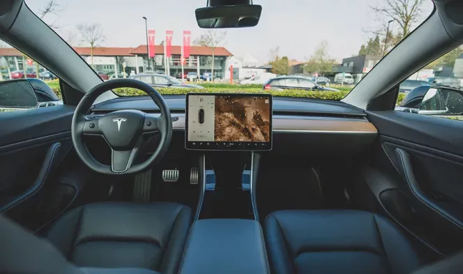 Tesla And Apple Could Have Been Partners, Not Competitors!1