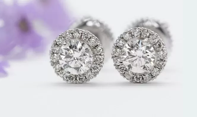 Why You Should Take Your Diamond Jewelry Business Online?